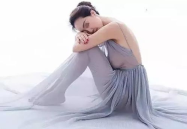 林允大尺度写真,性感魅力引发热议