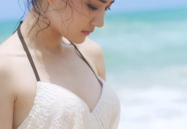 赵文琪比基尼写真,展现夏日魅力与自信风采